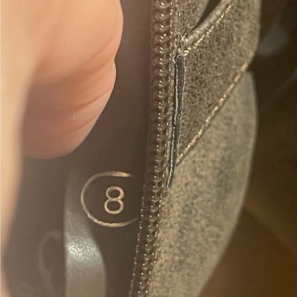 NWOB Forever Short Zip Up Brown/Black Boots Sz 8 - Picture 6 of 9